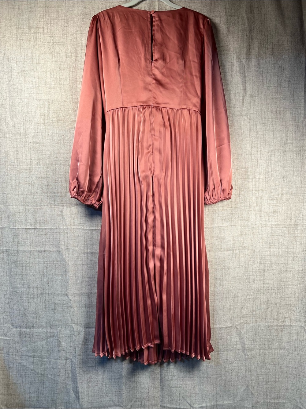 Petal & Pup Dress Noelle Twist Front Pleated Midi Blush‎ Pink NWT Medium - Picture 3 of 10